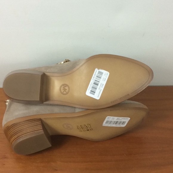 Michael Kors Rickie suede booties. NWT - Picture 6 of 6